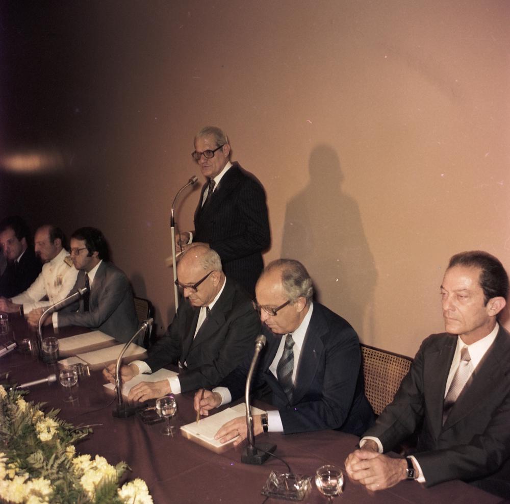 Posse de Arthur João Donato em 1980. Créditos: Acervo Firjan 