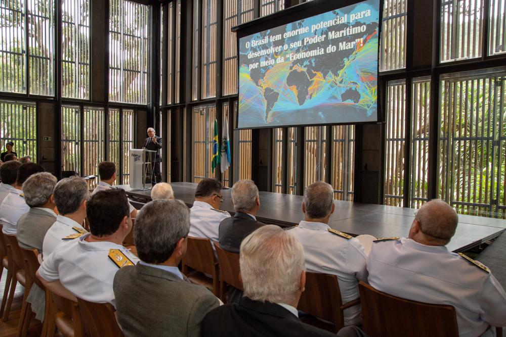 Edésio Teixeira Lima Junior fala no lançamento da Associação do Cluster Naval do Rio de Janeiro em 13/11/2019. Créditos: Paula Johas/ Acervo Firjan 